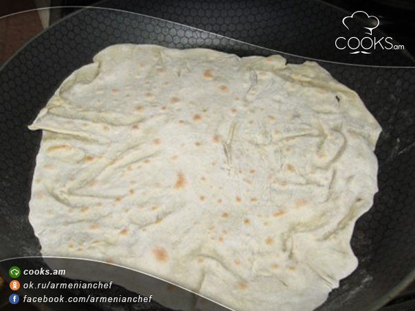 haykakan-lavash-tavayi-mej-8